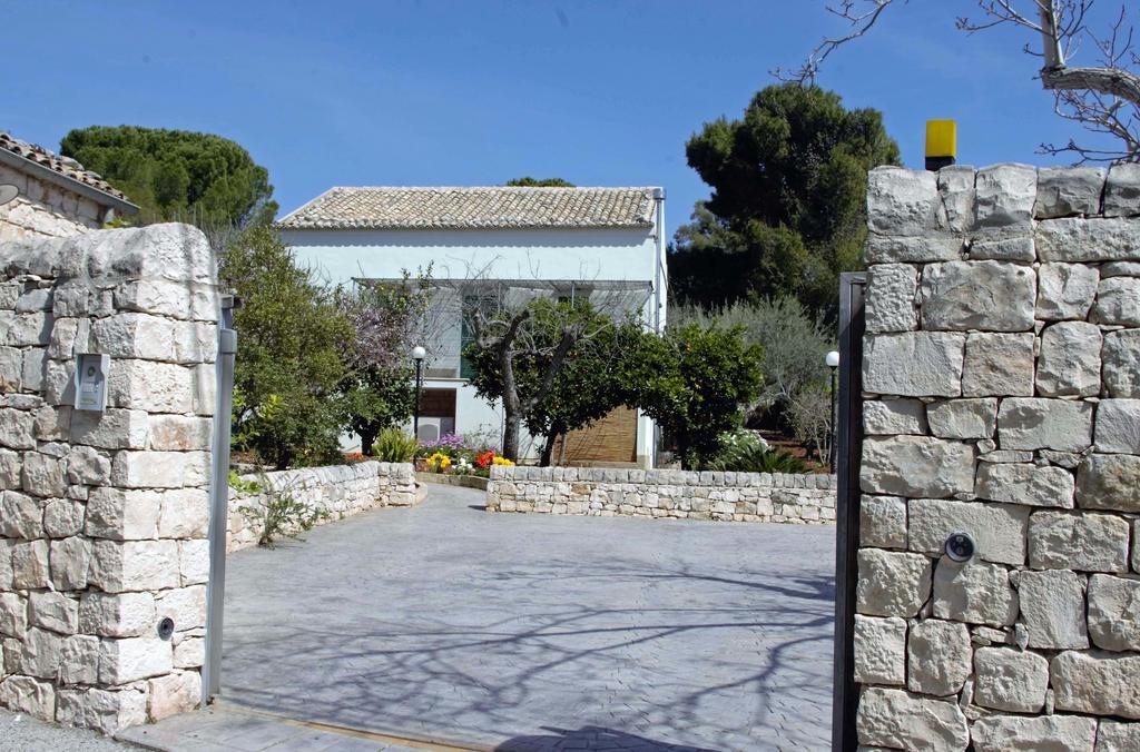 La Piccola Locanda Modica Bagian luar foto
