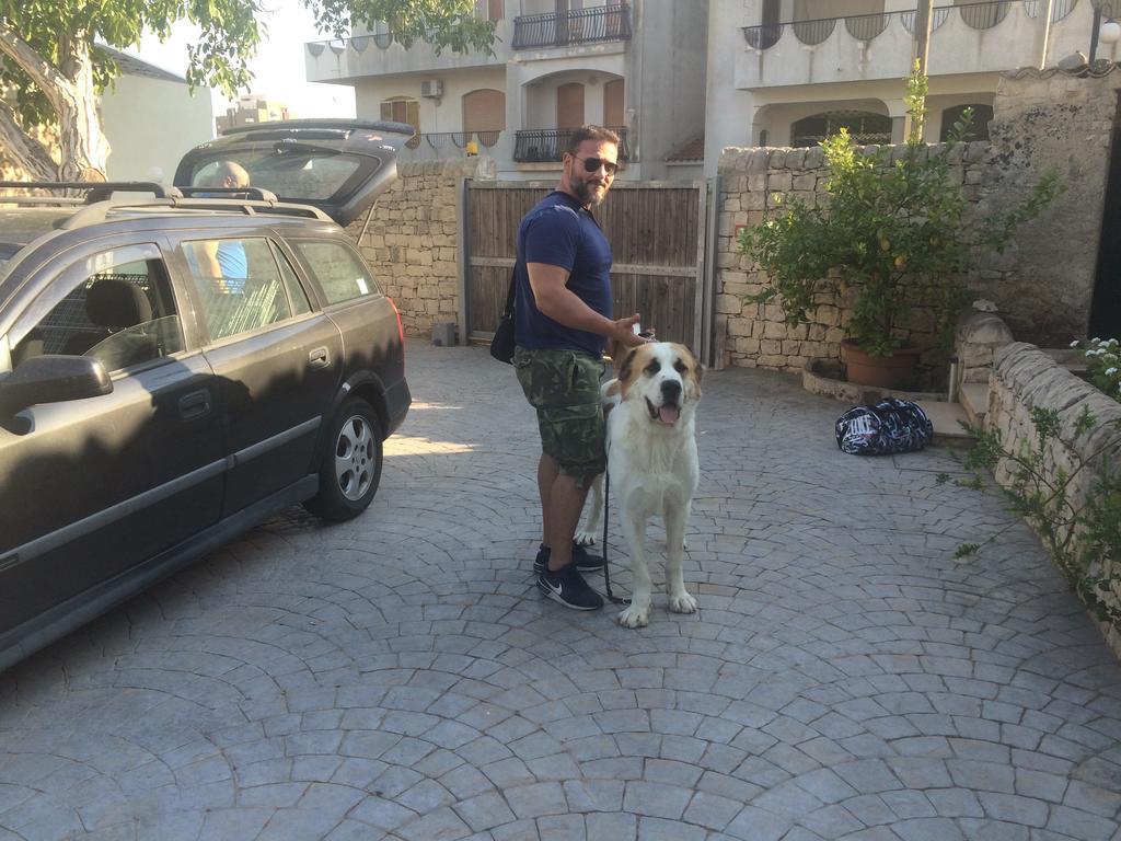 La Piccola Locanda Modica Bagian luar foto